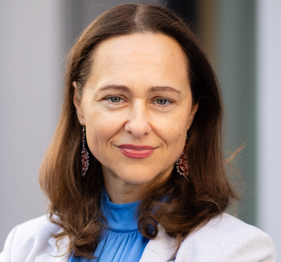 Portrait Prof. (FH) Mag. Dr.
Doris Berger-Grabner MA